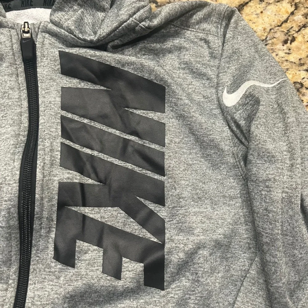 Nike Dri-FIT‎ Boys Full Zip Hoodie Gray Heathered Graphic Sweatshirt Size Large